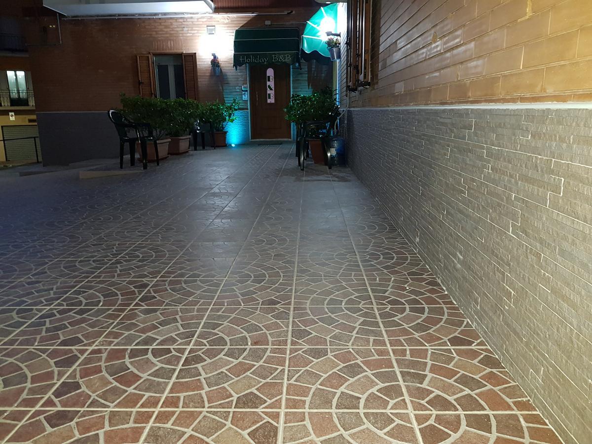 Holiday B&B Vico Del Gargano Buitenkant foto