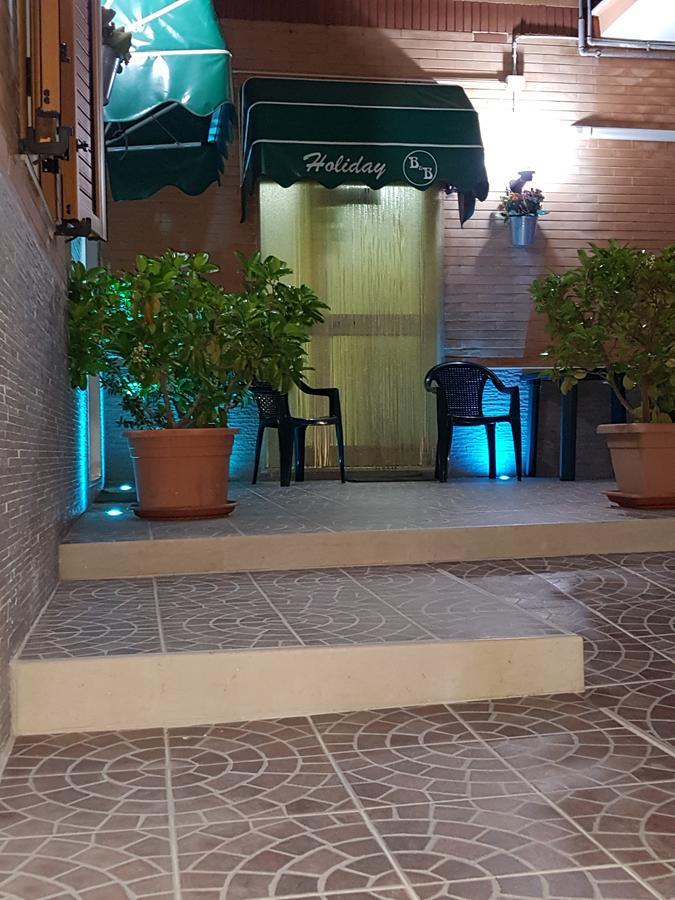 Holiday B&B Vico Del Gargano Buitenkant foto